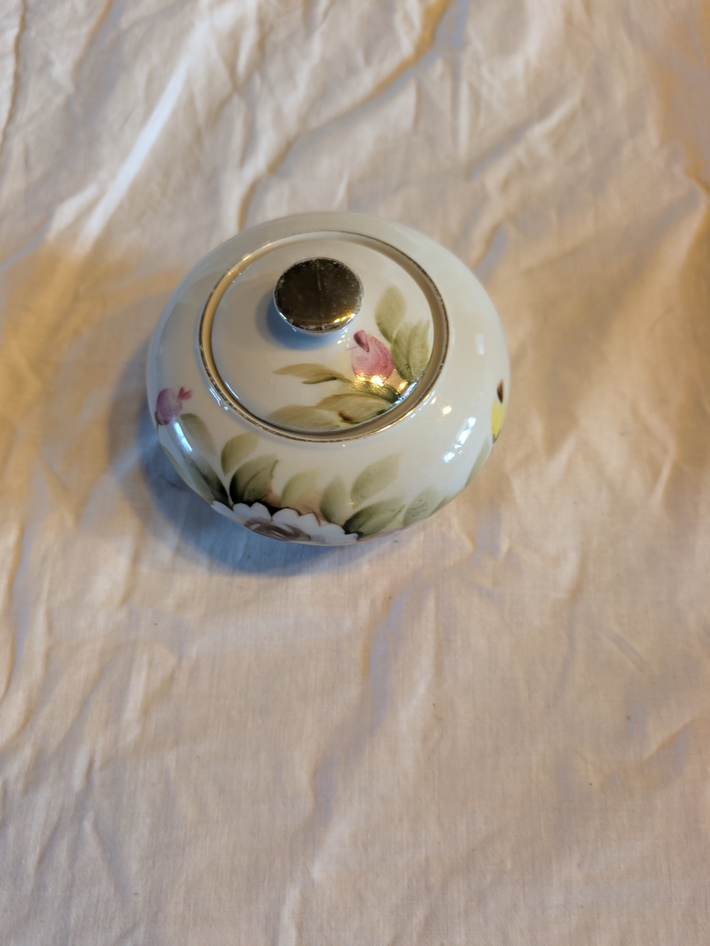 2/30$ Vintage Porcelain Floral Lidded Jar in White, Pink & Green with Gold Trim - Picture 2 of 9